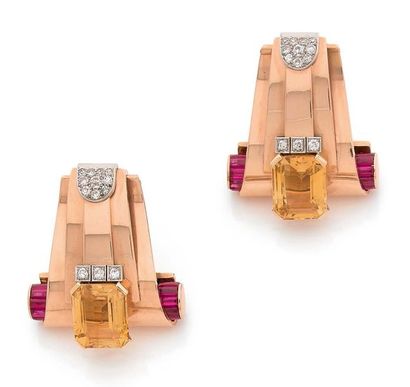 PAIRE DE CLIPS DE REVERS en or rose 18K (750)...