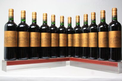 12 BOUTEILLES CHÂTEAU D'ISSAN - 3é GCC Margaux...