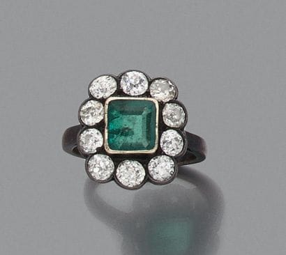 BAGUE en Argent et or 14 K (585) ornée d'une...