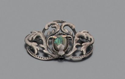 CHARLES BOUTET DE MONVEL
Broche feuillagée...