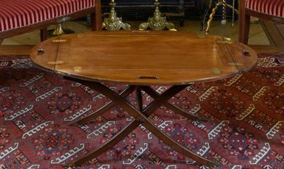 Table basse de bateau dans le style anglais,...