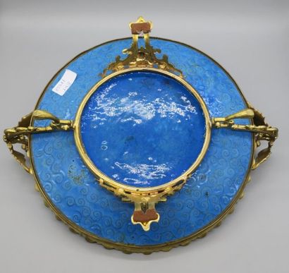 Coupe en cloisonné polychrome ornée d'oiseau...
