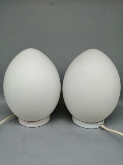 Pair of ovoid shaped ambient lamps in opaline...
