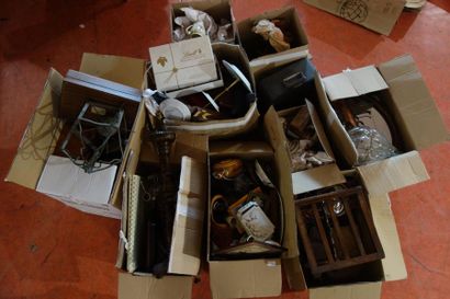 Important lot of knick-knacks, crockery,...