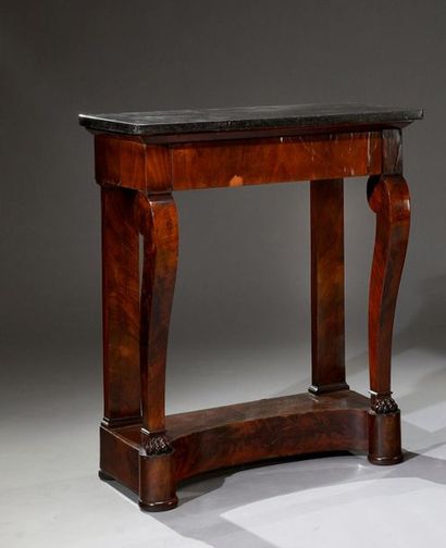 Small console in mahogany and mahogany veneer...