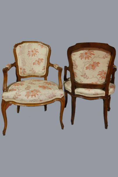 Pair of Louis XV style cabirolet armchairs...