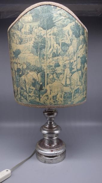 Lamp base in silver-turned wood. 