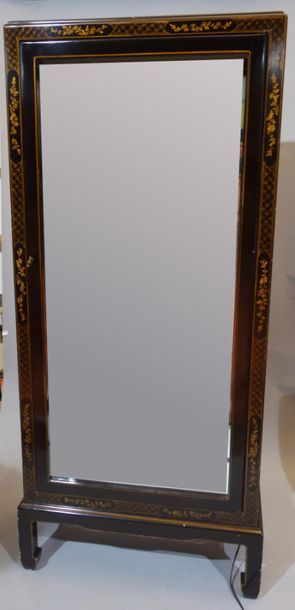 Lacquered wooden display case with golden...