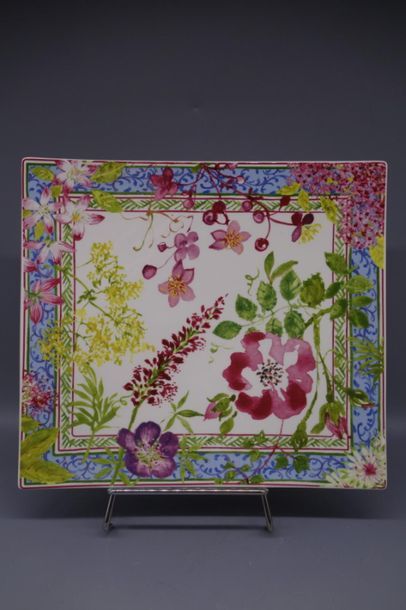 Gien, tray model millefleurs in earthenware....