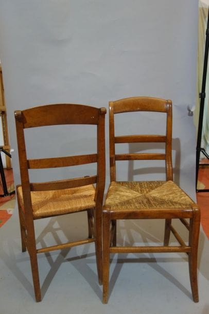 Suite four rustic chairs, with upside down...