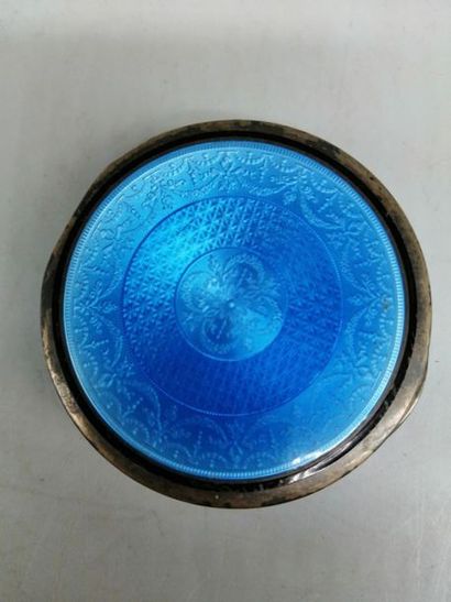 Enamelled silver POWDERBOARD with radiant...
