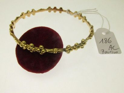 1 bracelet rigide or bas-titre 700°/°° à...