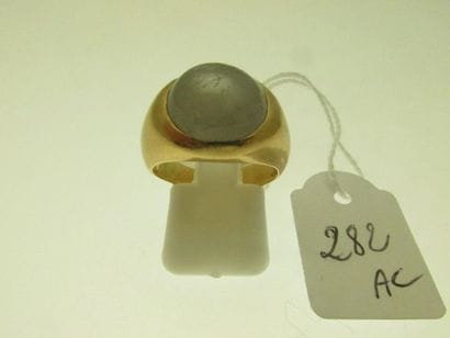 1 rush ring gold setting with a labradorite...