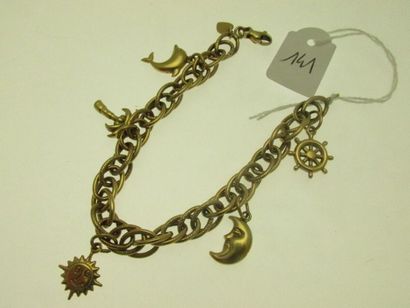 1 gold bracelet with ovoid links decorated...