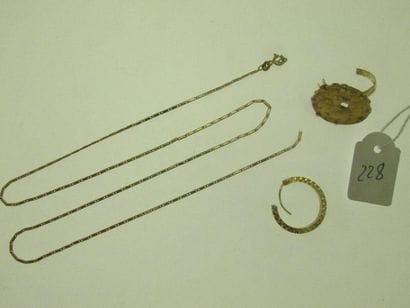 1 chaîne 1 bague sertie d'une pièce de 20Frs...