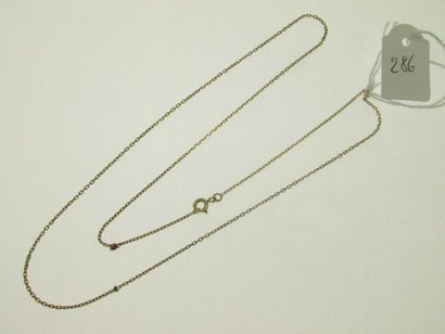 1 fine chain link forçat or humpbacked gold...