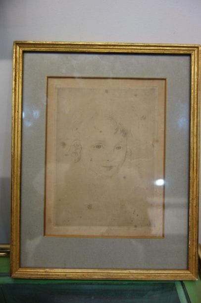 Portrait de fillette, mine de plomb. 