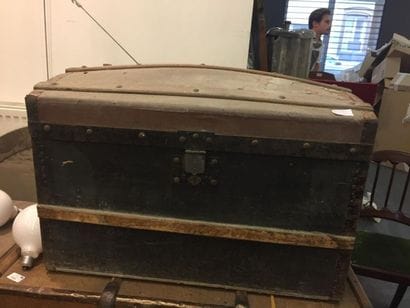 Ancienne malle de voyage. 