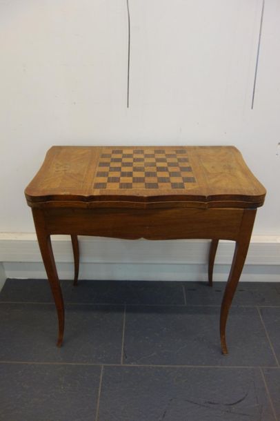 Table à jeux pliante à décor de cartes à...