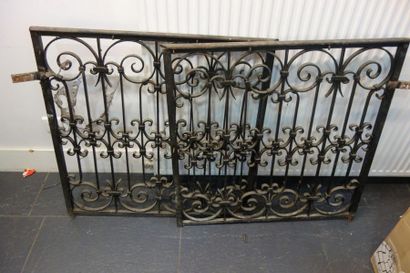 Deux grilles en fer forgé