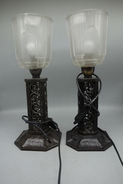 Dans le goût de Brandt. Paire de lampes de...
