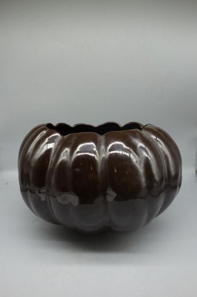 Amusant cache pot en céramique couleur chocolat...