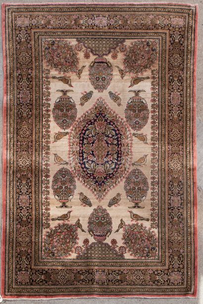 TAPIS PERSAN ORIGINE GHOM CHAINE ET VELOURS...