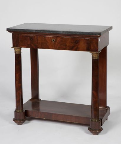 Petite console, en placage d'acajou et acajou...