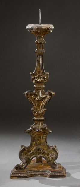 Pique-cierge en bois sculpté et argenté,...
