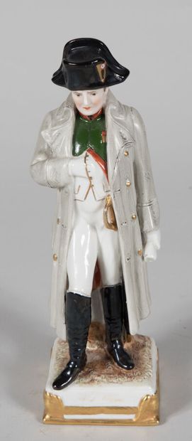 Saxe, dans le goût, statuette de l'Empereur...