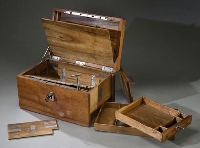 Rare coffret de changeur en noyer blond,...