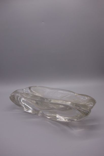 Daum, grand vide poche en verre blanc, signé :...