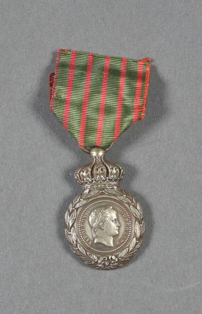 France. Médaille de SAINTE HELENE, argen...
