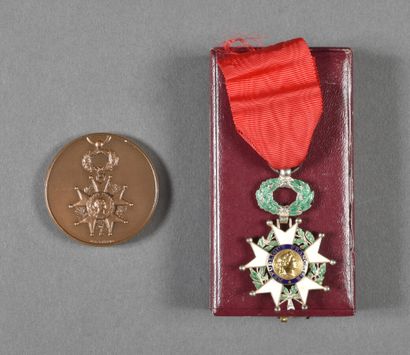 France. LEGION D'HONNEUR 5°REPUBLIQUE, chevalier,...