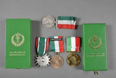 GUERRE DU GOLF. ARABIE. Médailles (4), (et...
