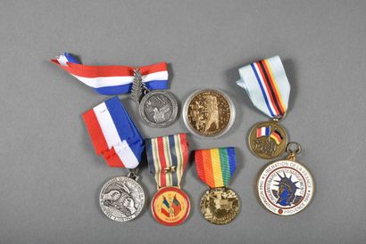 France. Médailles commémorant le DEBARQUEMENT...