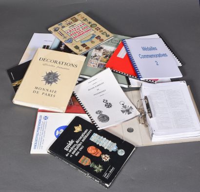 PHALERISTIQUE. Livres et documentations,...