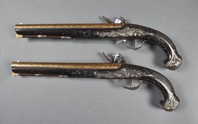 Paire de pistolets d'arçon à silex à canons...