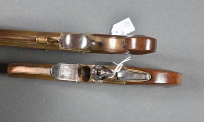 Paire de pistolets à silex, d'officier de...