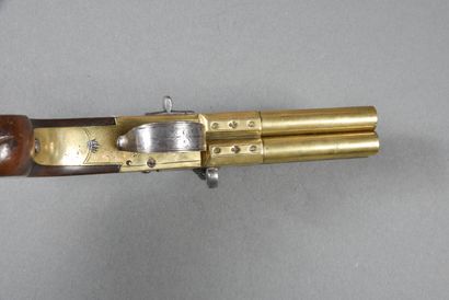 Pistolet à silex à coffre d'officier de marine,...