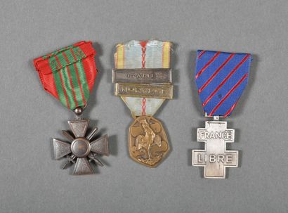 France. Croix de Guerre de LONDRES, médaille...