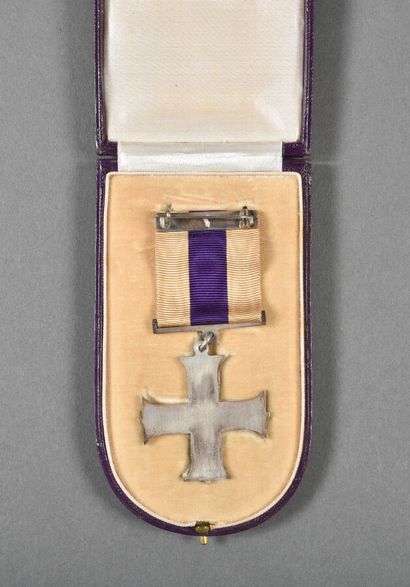 ANGLETERRE. MILITARY CROSS GV, dans son ...