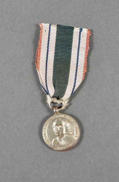 France/INDES. Médaille des Etablissements...
