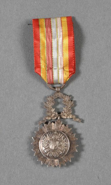 France. Médaille des Ex-Militaires des guerres...