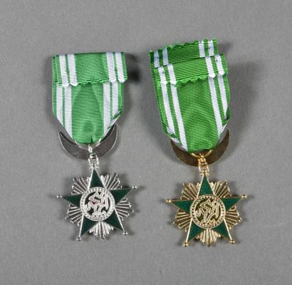 COMORES. ORDRE de l'ETOILE, officier et chevalier,...