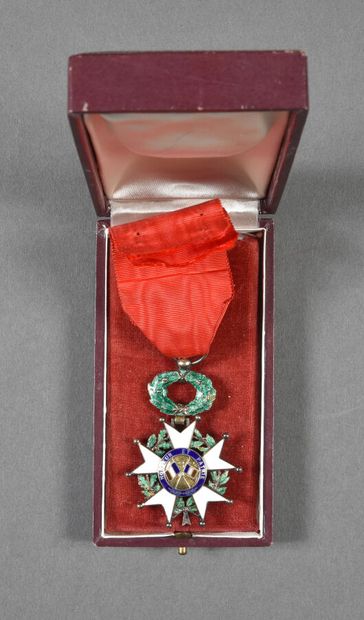 France. LEGION D'HONNEUR 4°REPUBLIQUE, officier...