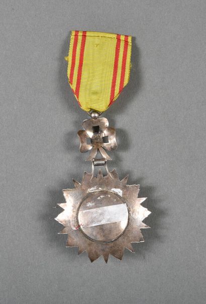 TUNISIE. NISHAM IFTIKAR, officier, 58mm,...