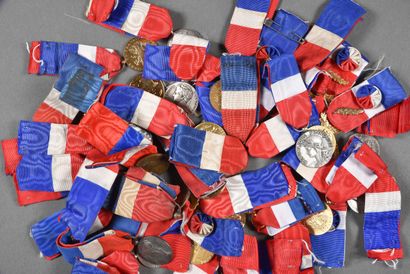 Médaille du Travail, différents ministères,...