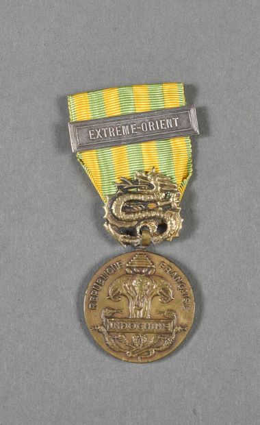 France. Médaille d'INDOCHINE frappe locale,...