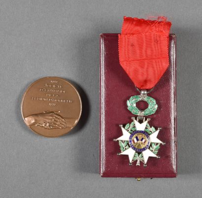 France. LEGION D'HONNEUR 5°REPUBLIQUE, chevalier,...